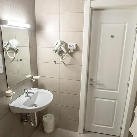 Tadora Отель