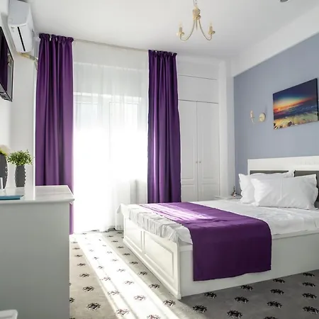 Tadora Hotel 3*
