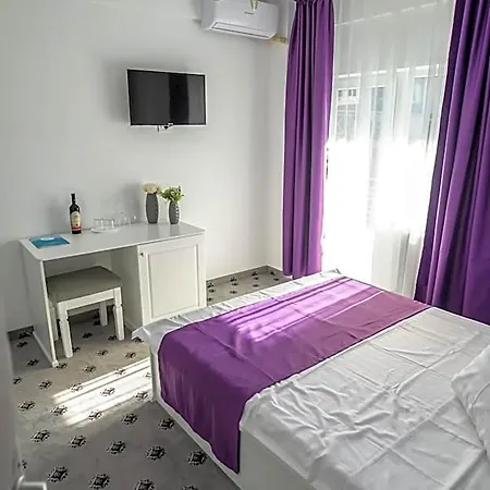 Tadora 3*