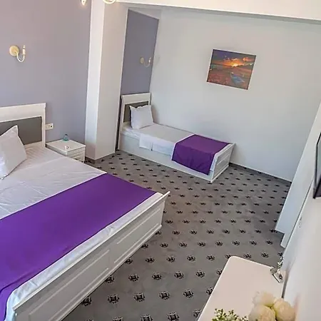 Tadora Hotel 3*