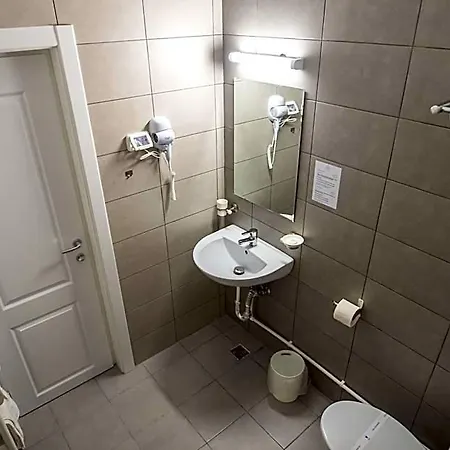 Tadora Hotel 3*