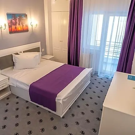 Tadora 3*